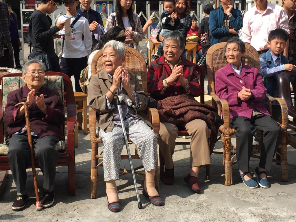 江南大学公益互助协会重阳敬老爱老活动顺利开展