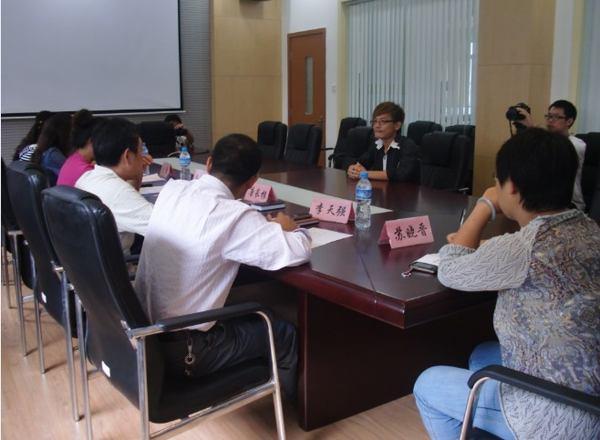 校勤工助学中心举行后勤集团岗位专场招聘